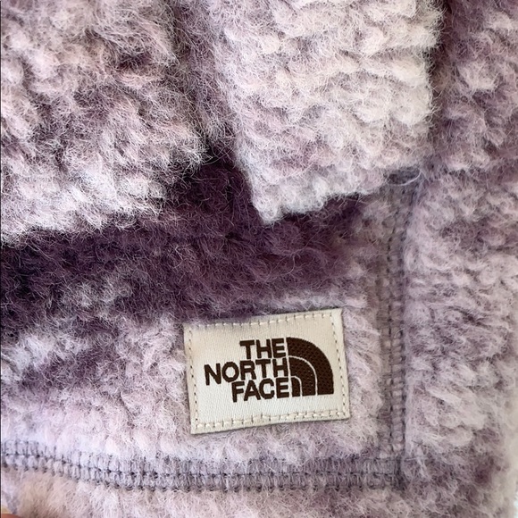 The North Face Fleece Jacket - Picture 8 of 12